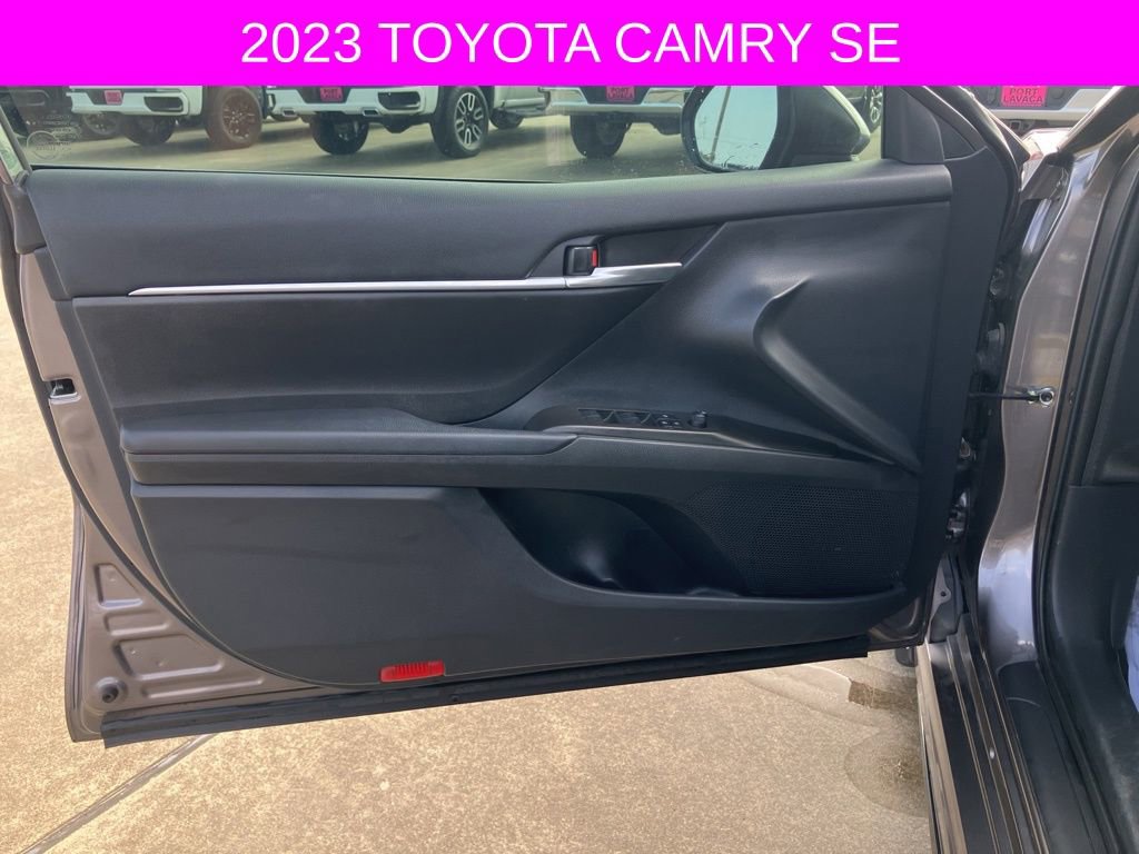Used 2023 Toyota Camry SE image 21