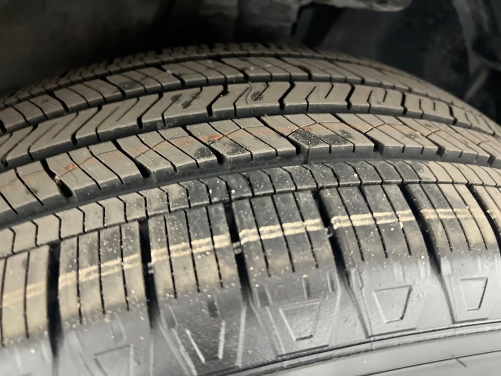 Used 2022 Nissan Pathfinder SV image 33