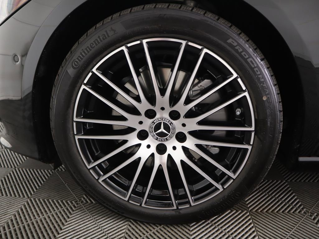 Certified 2025 Mercedes-Benz C 300 Sedan image 31