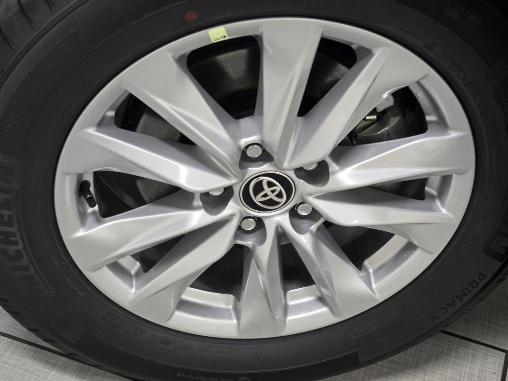 New 2026 Toyota Corolla Cross LE image 9