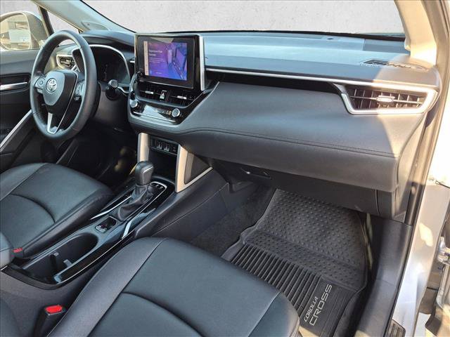 Used 2023 Toyota Corolla Cross XLE w/ Convenience Package AWD/4WD image 20