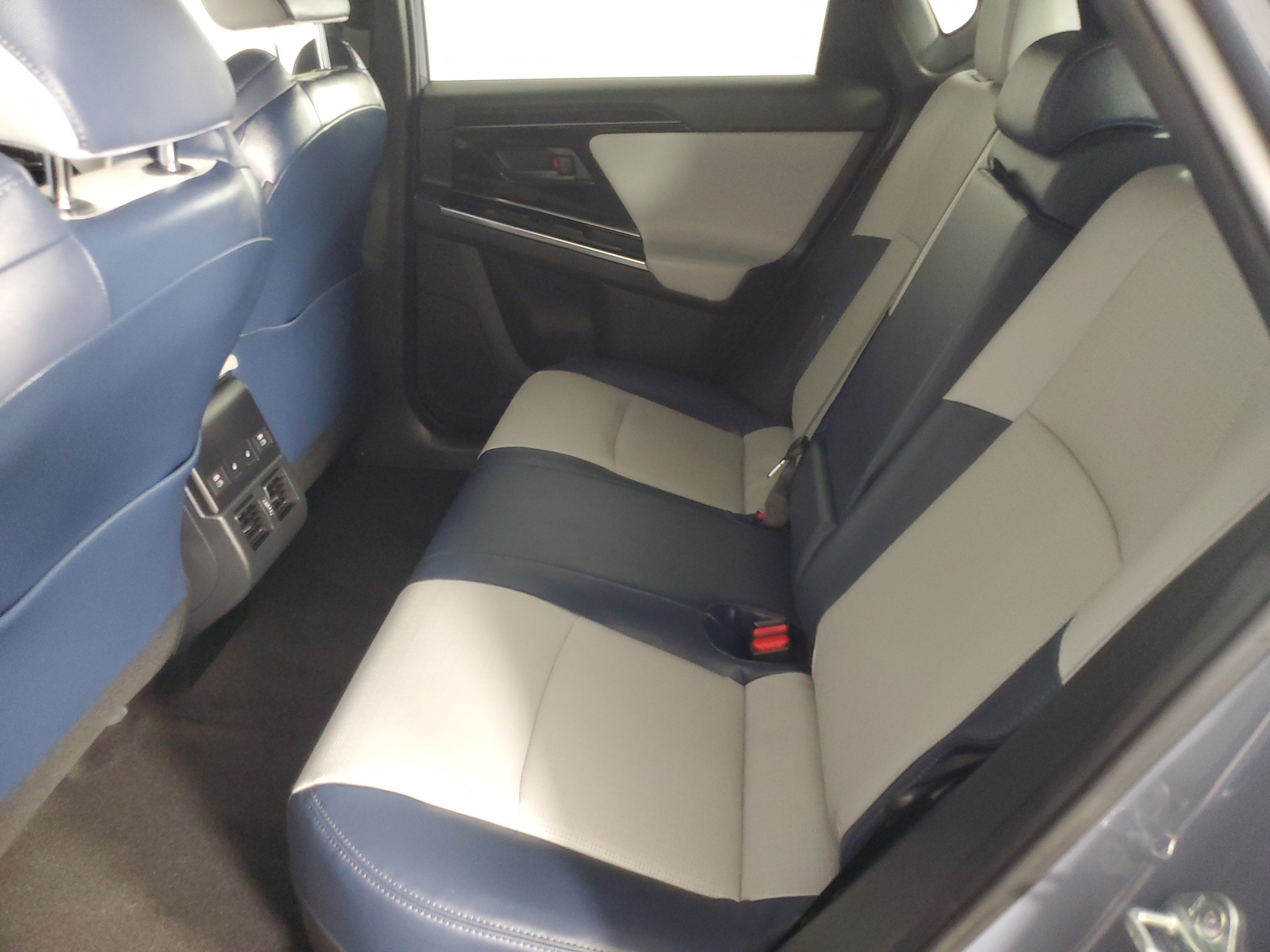 Used 2023 Subaru Solterra AWD image 14