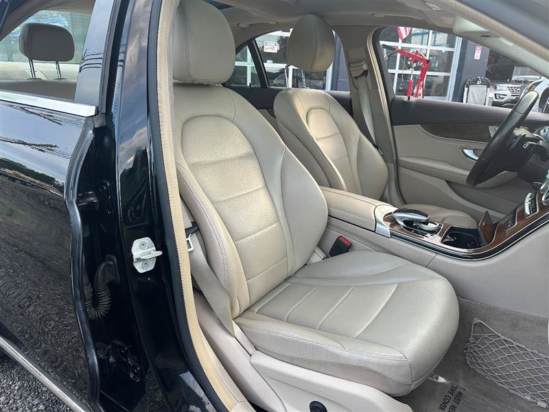 Used 2015 Mercedes-Benz C 300 4MATIC Sedan image 16