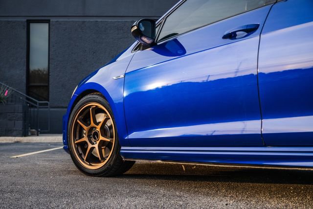 Used 2015 Volkswagen Golf R 4-Door AWD/4WD image 27