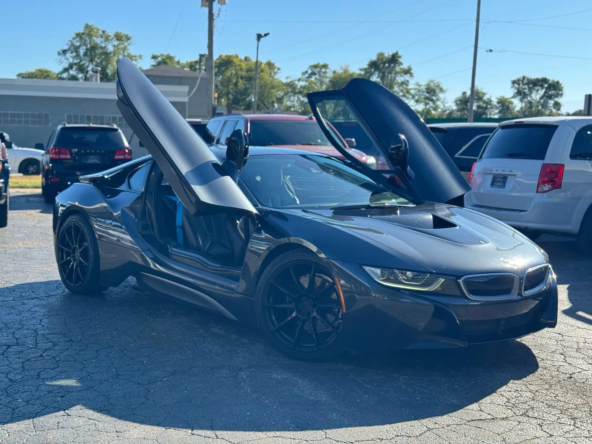 Used 2017 BMW i8 AWD/4WD image 3