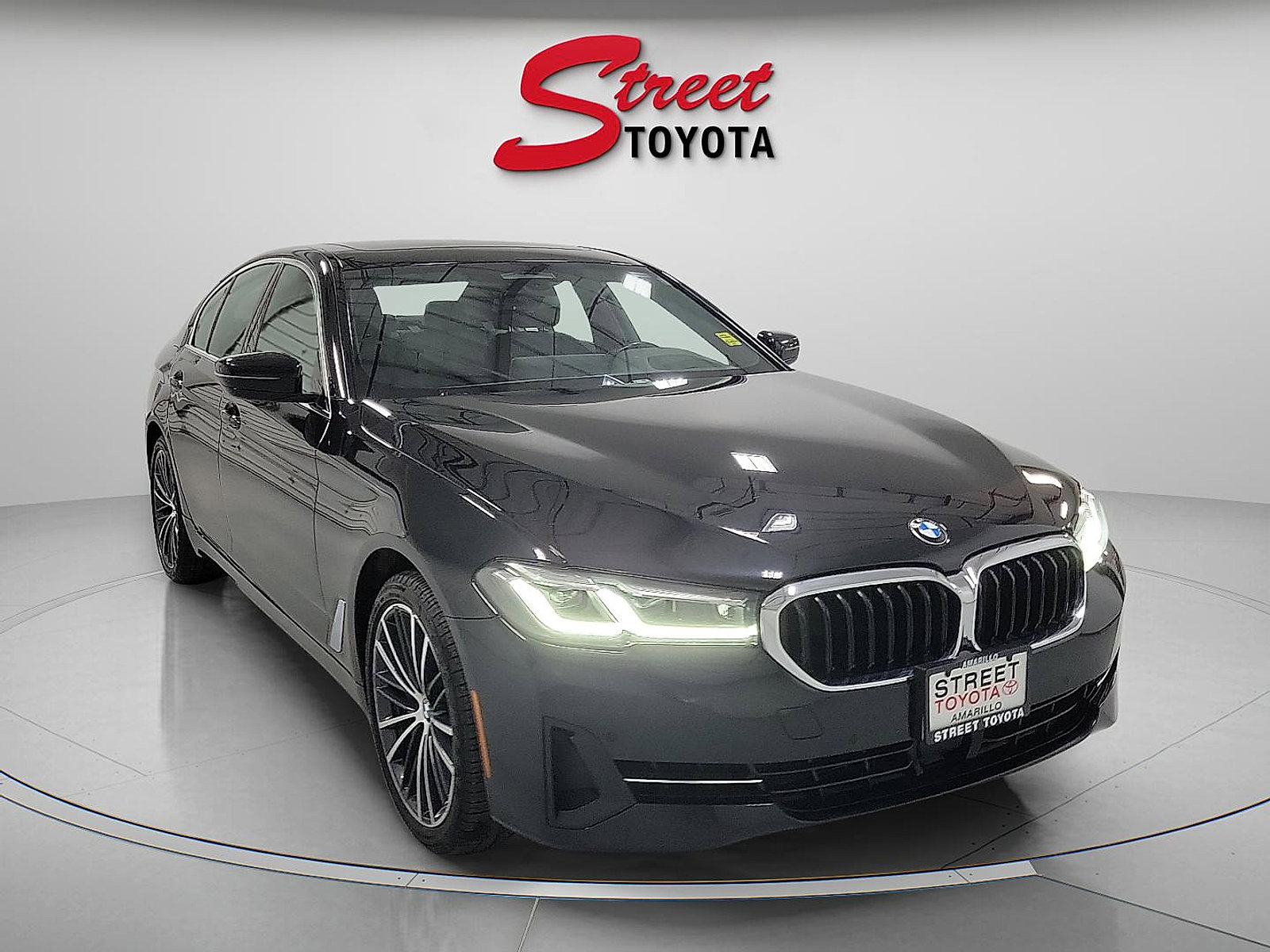 Used 2023 BMW 540i xDrive image 5