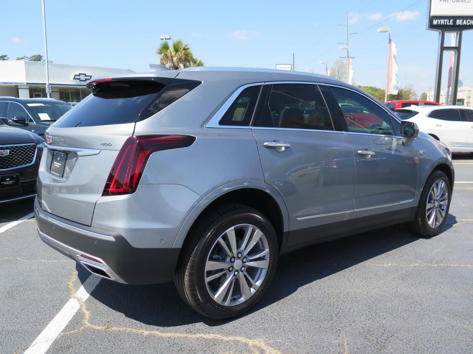 Certified 2024 Cadillac XT5 Premium Luxury w/ Technology Package image 3