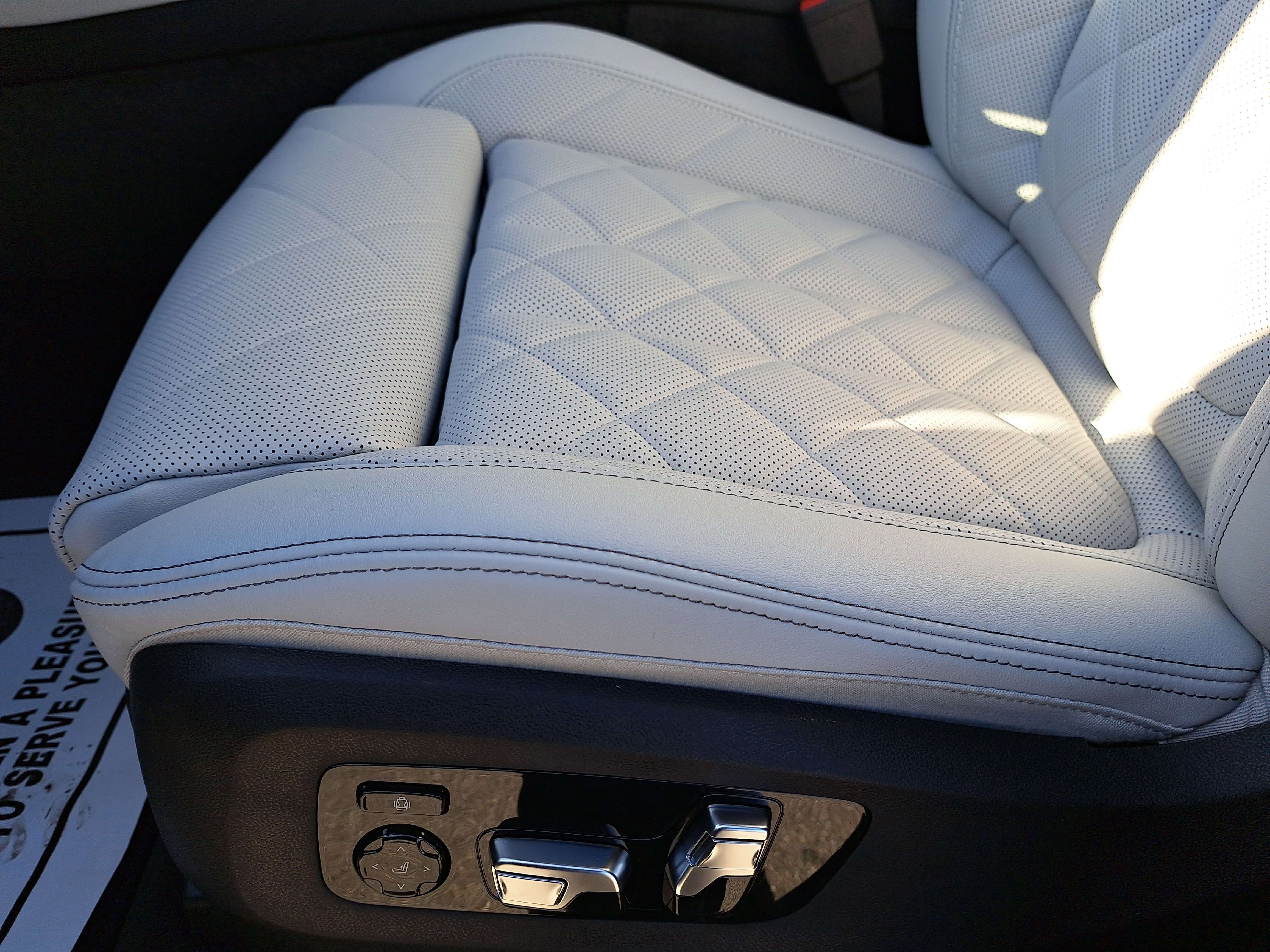 New 2026 BMW X5 xDrive40i w/ M Sport Package AWD/4WD image 31