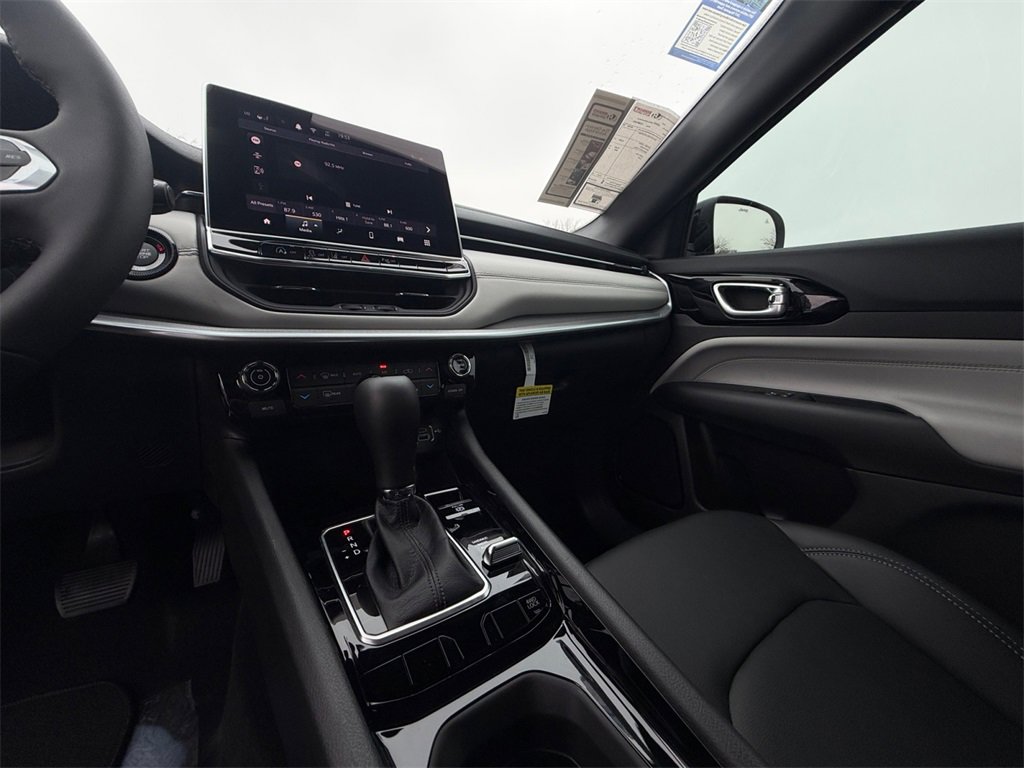 New 2026 Jeep Compass Limited image 15