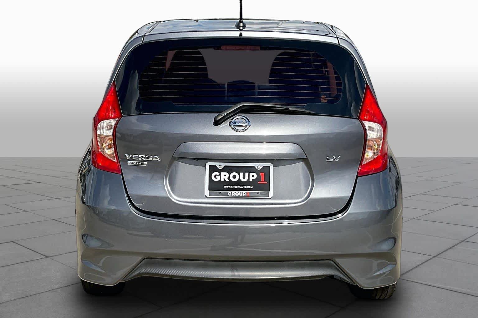 Used 2017 Nissan Versa Note SV FWD image 4