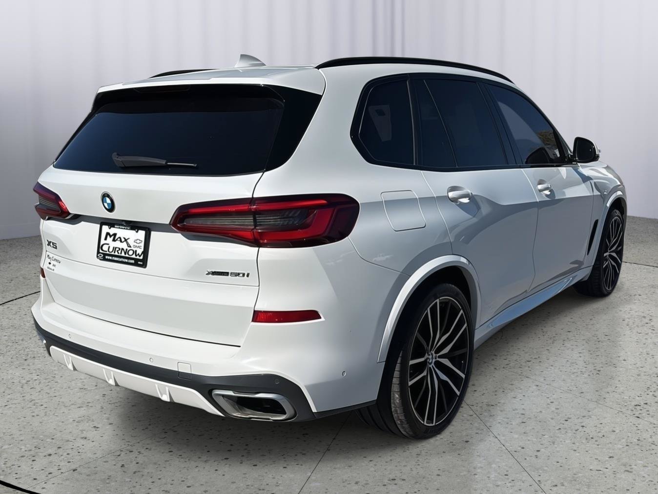 Used 2019 BMW X5 xDrive50i w/ M Sport Package AWD/4WD image 5