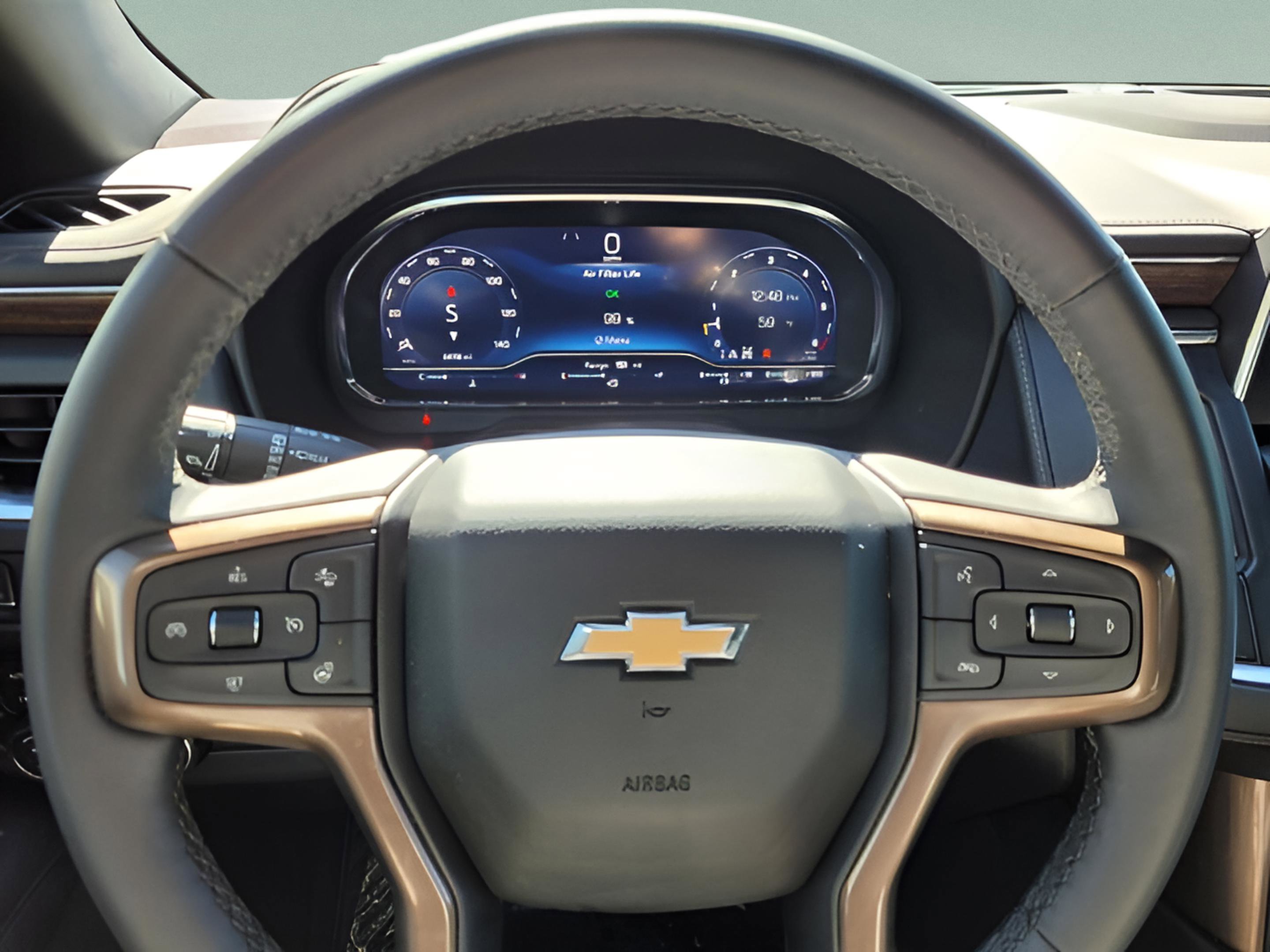 Used 2024 Chevrolet Suburban High Country image 33