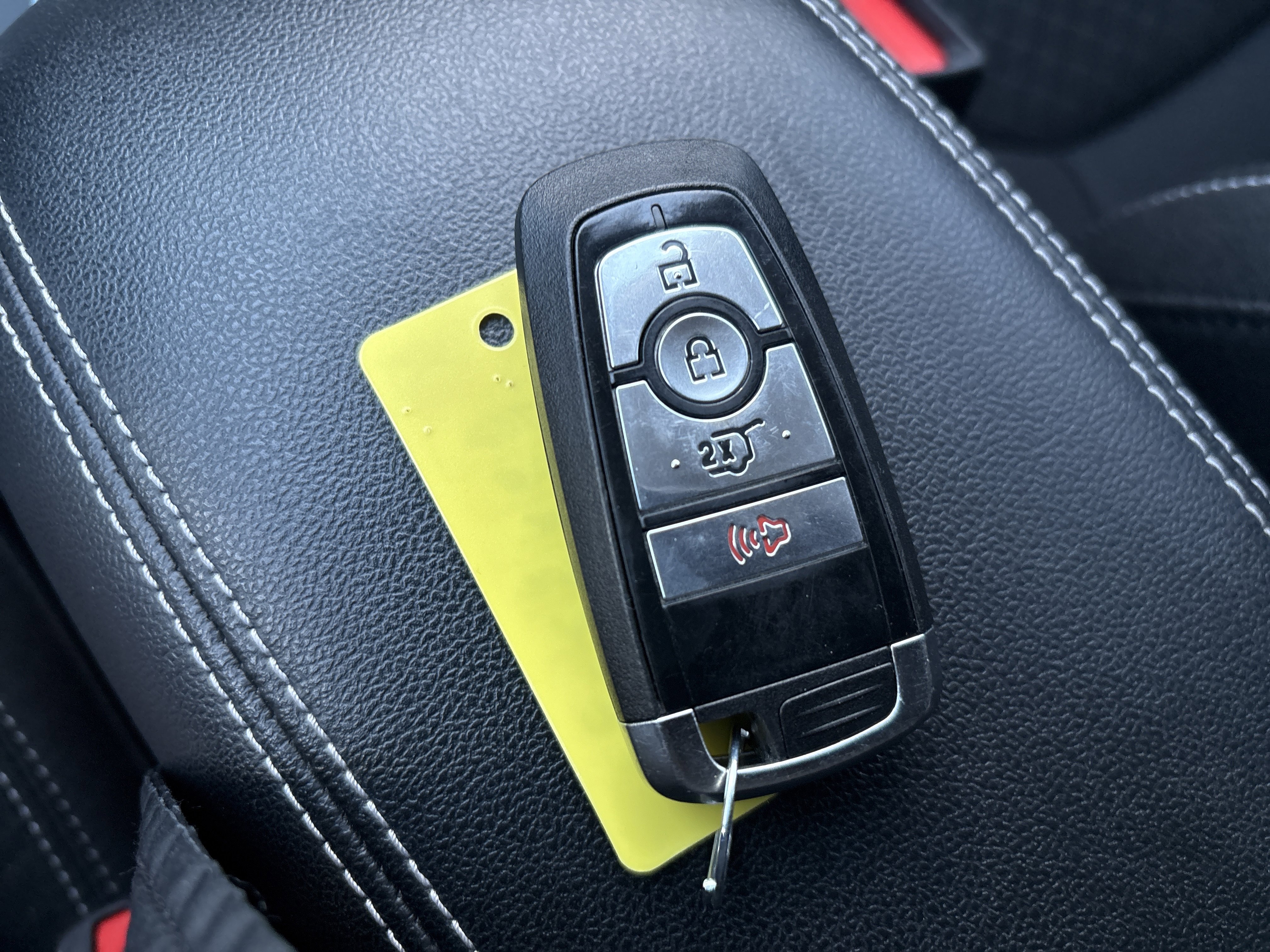 Used 2025 Ford Escape Active image 27