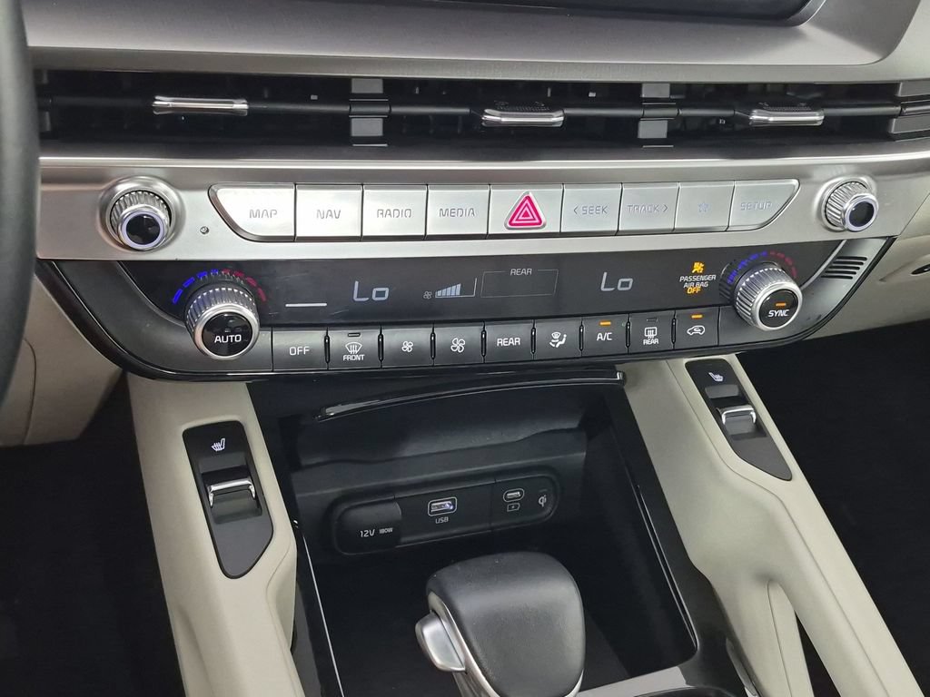 Used 2025 Kia Telluride S FWD image 27
