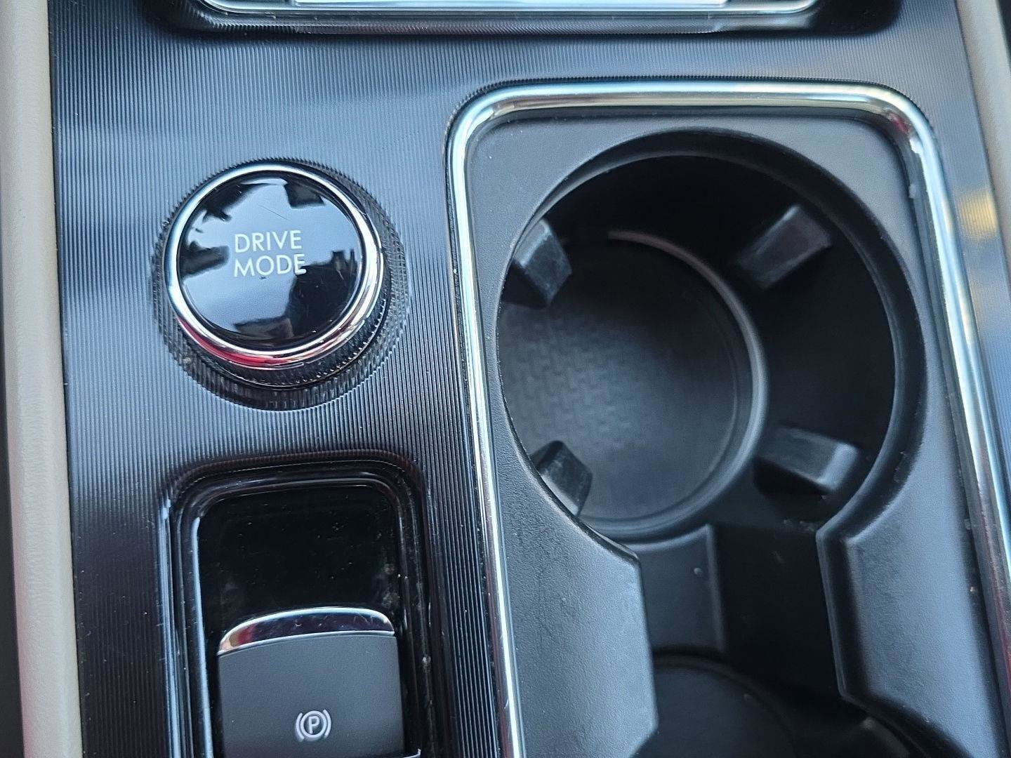 Used 2021 Lincoln Corsair Reserve w/ Equipment Group 201A image 22