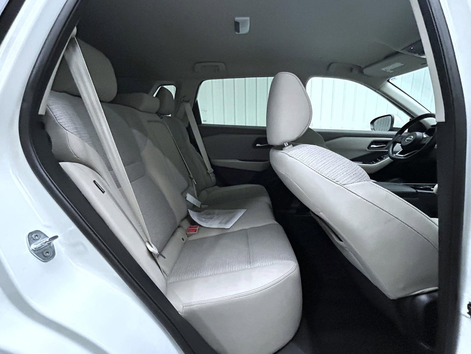 Used 2022 Nissan Rogue SV image 18