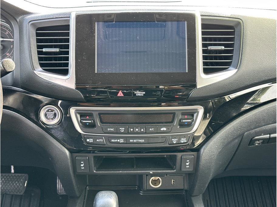 Used 2018 Honda Ridgeline RTL-E image 16