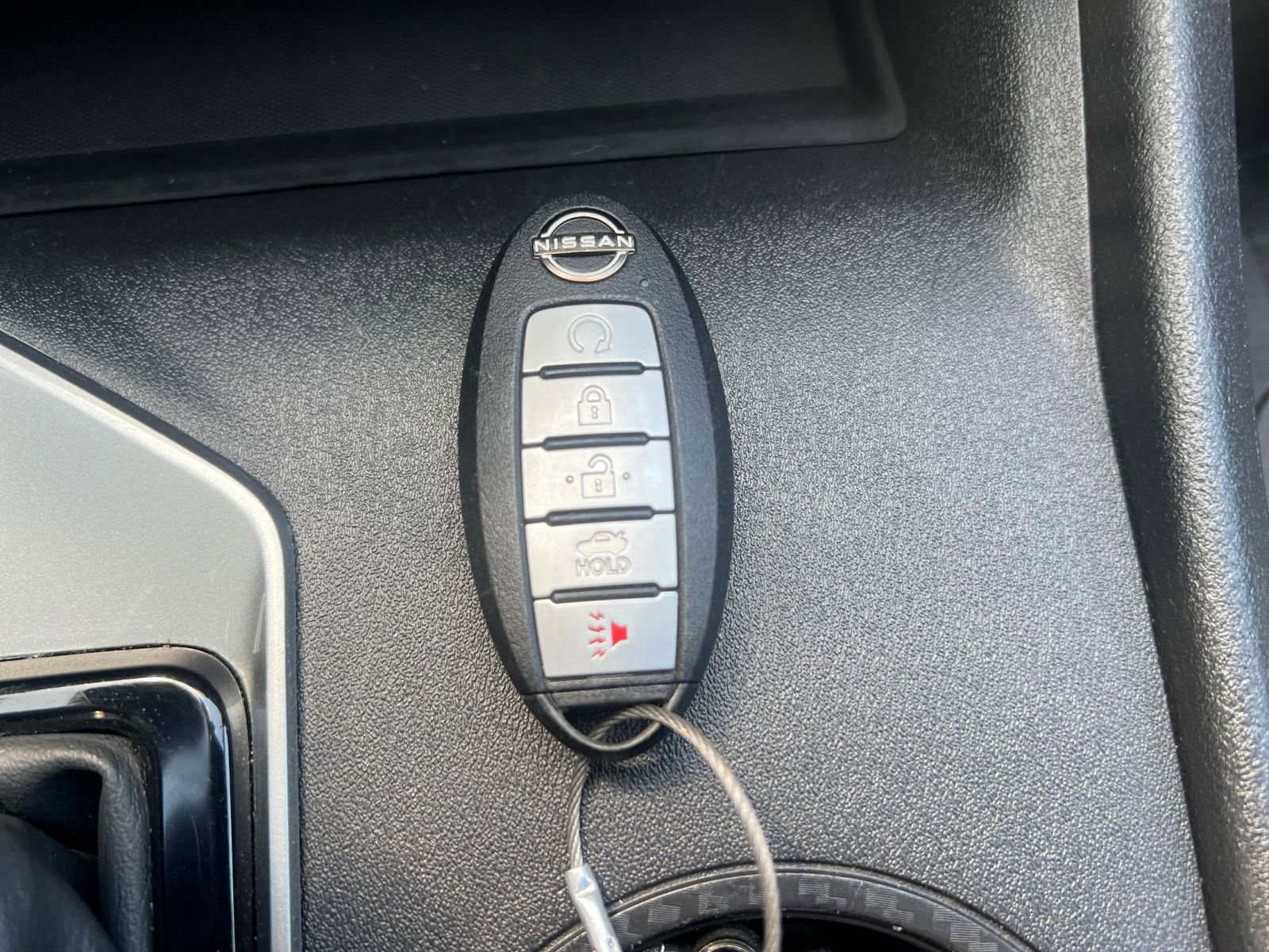Used 2025 Nissan Altima 2.5 SV FWD image 25