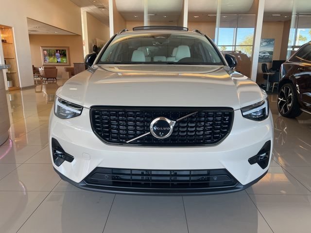 New 2026 Volvo XC40 B5 Ultra w/ Climate Package AWD/4WD image 8