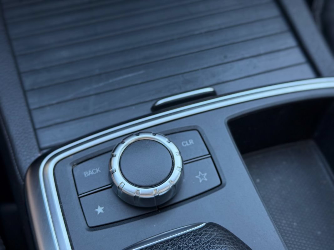 Used 2015 Mercedes-Benz ML 350 4MATIC image 19