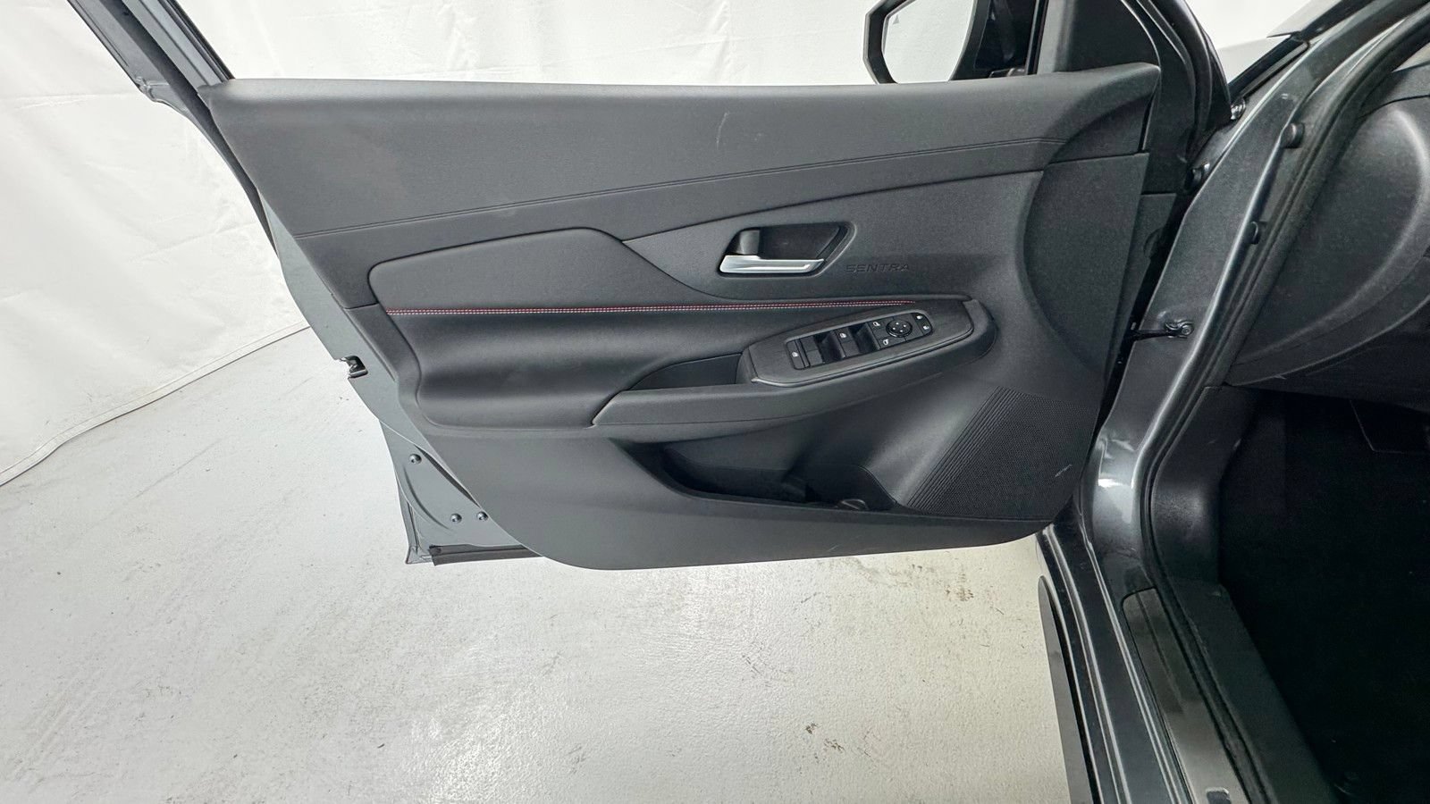 New 2026 Nissan Sentra SR w/ Floor Mat Package FWD image 16