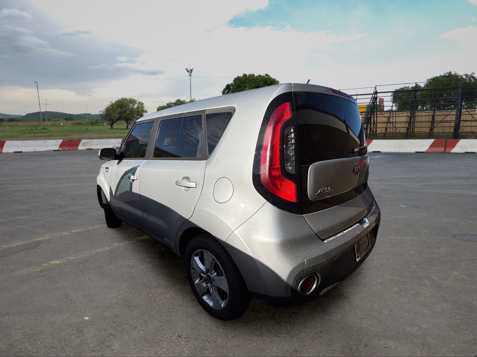 Used 2017 Kia Soul FWD image 4