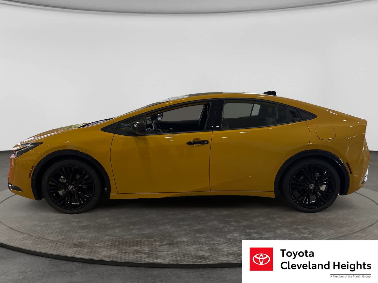 New 2026 Toyota Prius Plug-In Hybrid FWD image 8