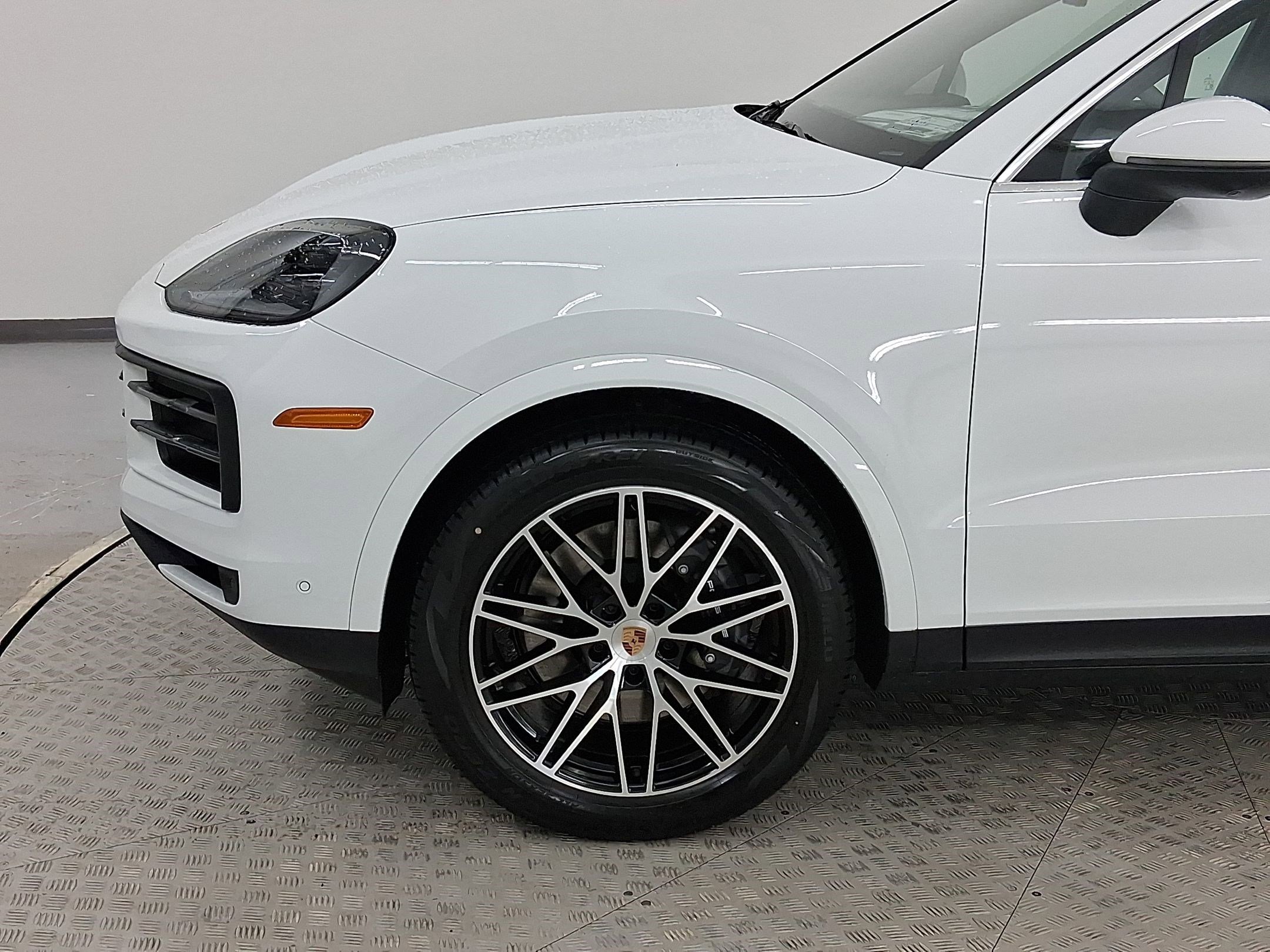 New 2026 Porsche Cayenne AWD/4WD image 17