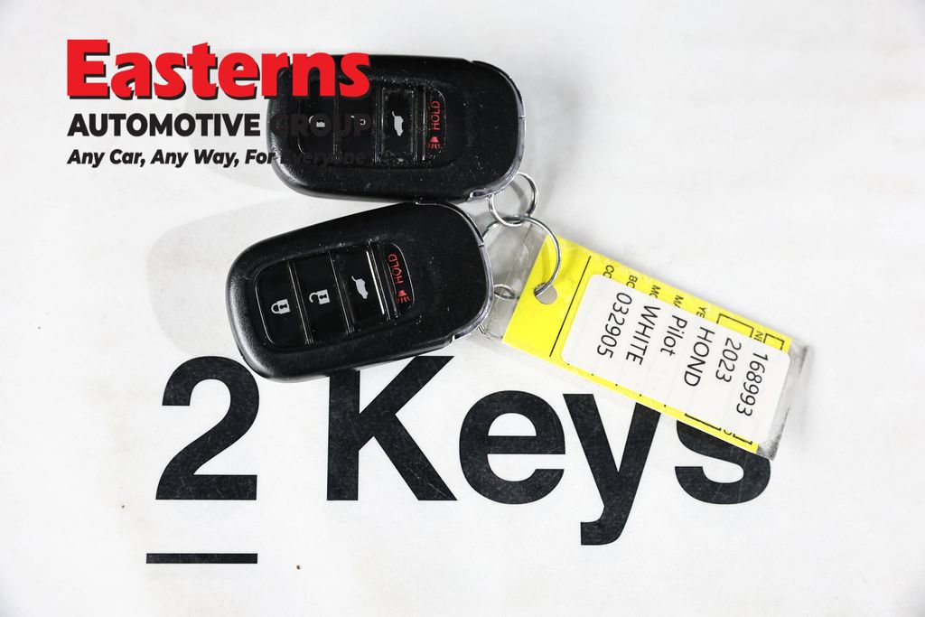 Used 2023 Honda Pilot LX image 24