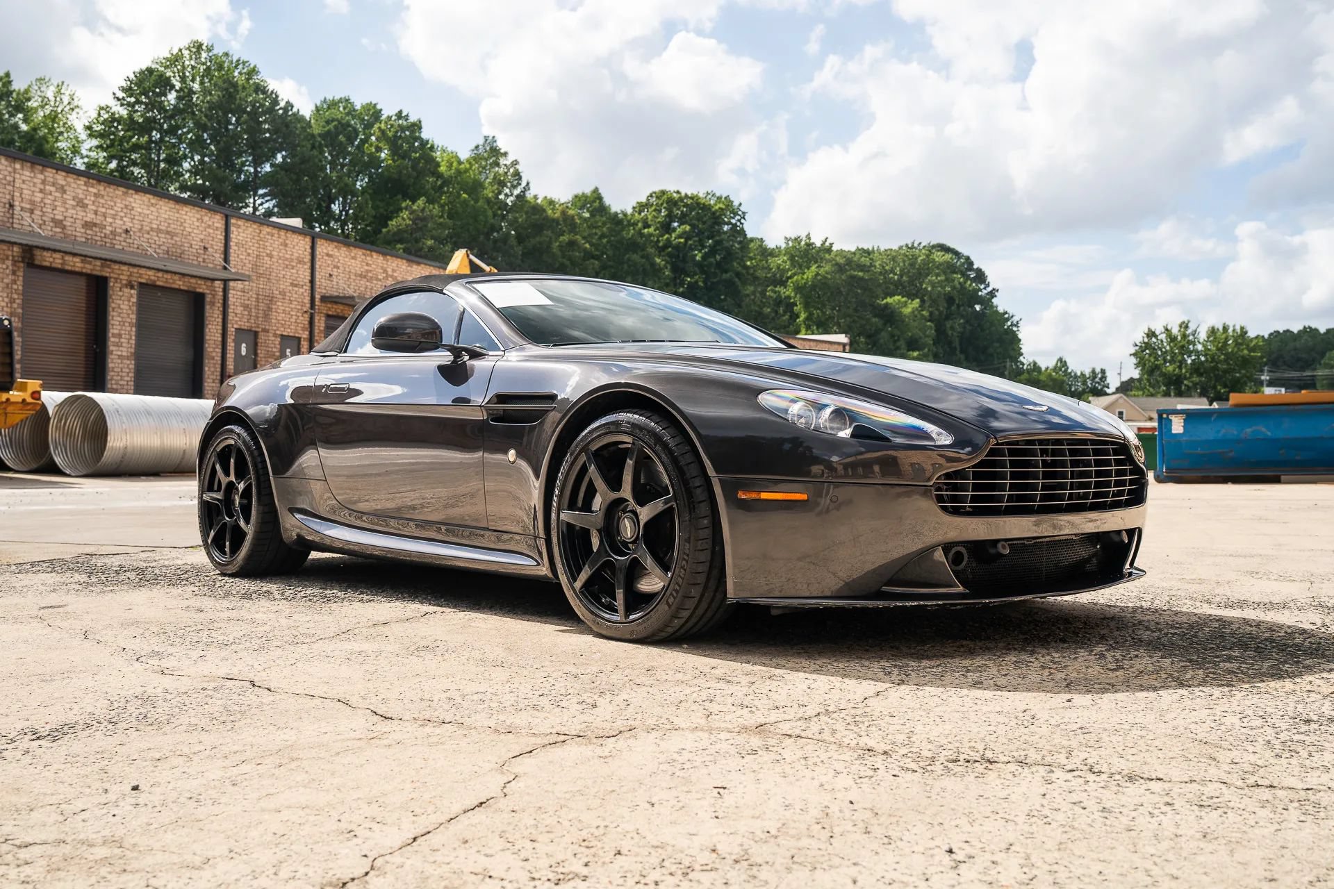 Used 2013 Aston Martin V8 Vantage Roadster RWD image 12