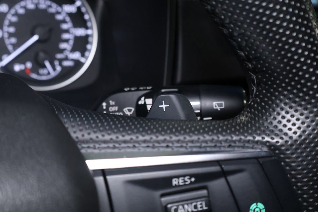 Used 2024 Mitsubishi Outlander SE Black Edition image 21