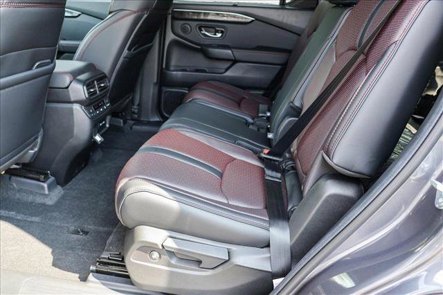 New 2025 Honda Pilot Black Edition image 26