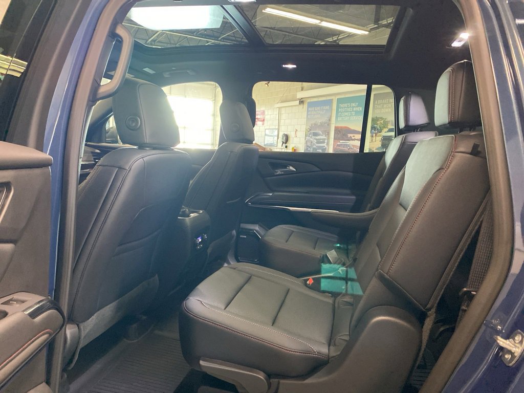 New 2026 Chevrolet Traverse Z71 w/ Enhanced Driving Package image 12