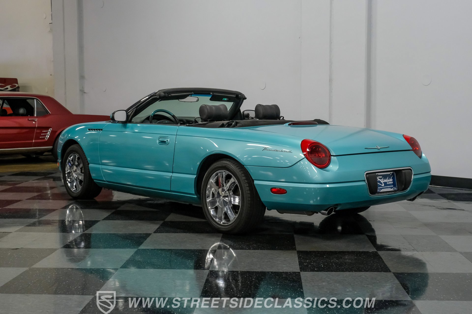 Used 2002 Ford Thunderbird RWD image 8