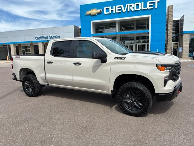 New 2026 Chevrolet Silverado 1500 Custom Trail Boss w/ LPO, Dark Essentials Package