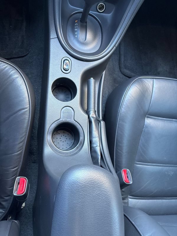 Used 2001 Ford Mustang Convertible RWD image 17