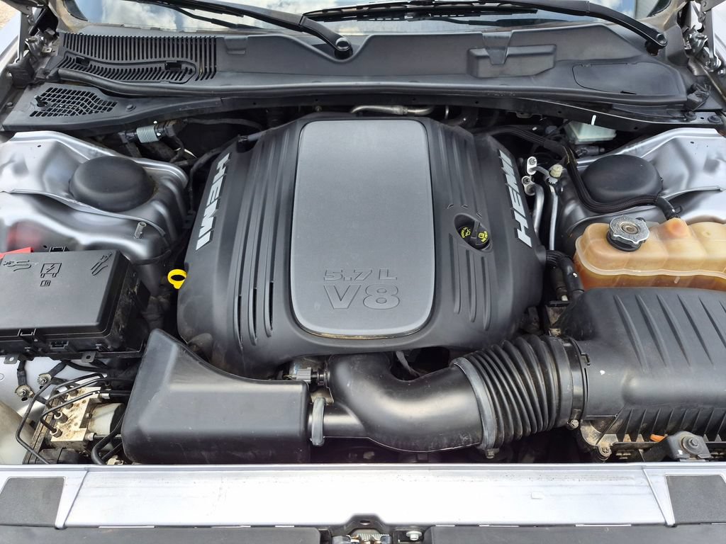 Used 2016 Dodge Challenger R/T Plus RWD image 13