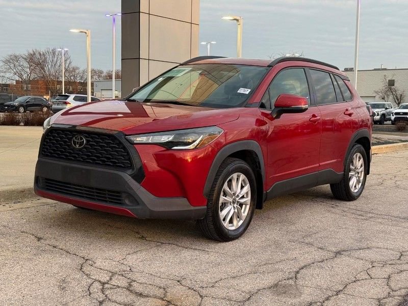 Used 2022 Toyota Corolla Cross LE w/ Moonroof Package image 7