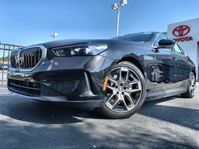 Used 2024 BMW i5 eDrive40i RWD image 4