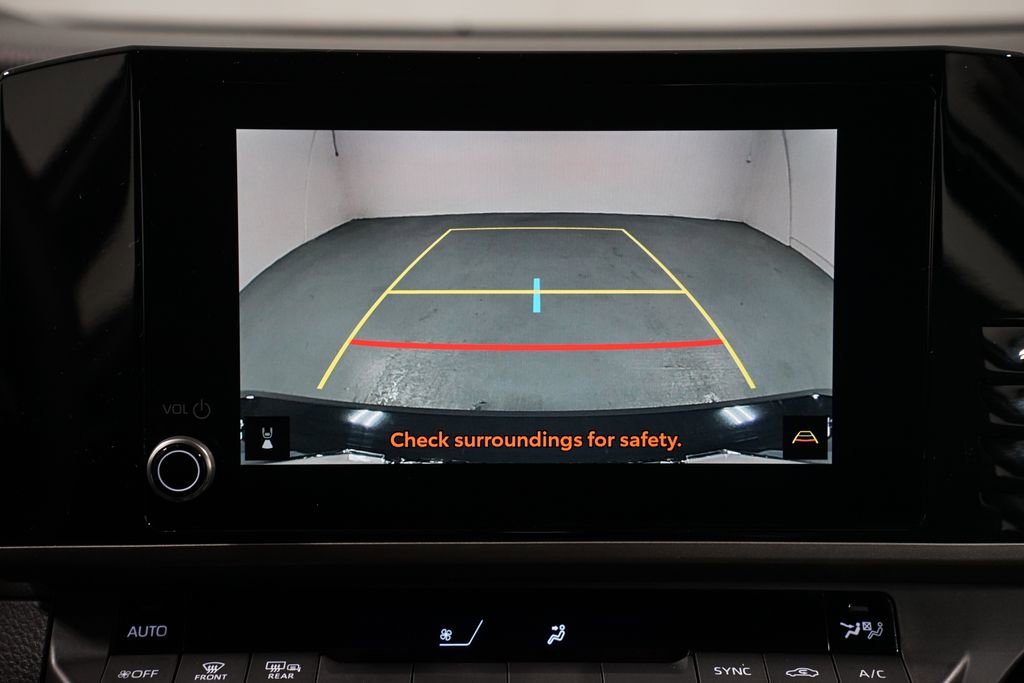 Used 2025 Toyota Camry SE image 20