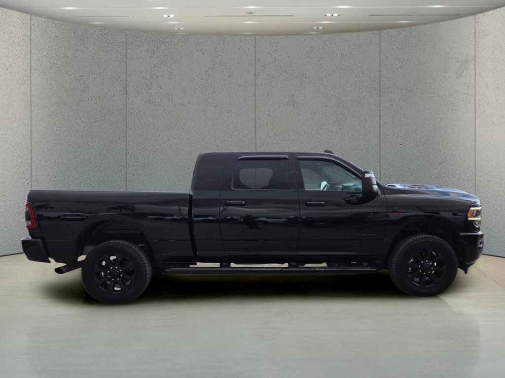 Used 2024 RAM 2500 Laramie w/ Night Edition AWD/4WD image 2