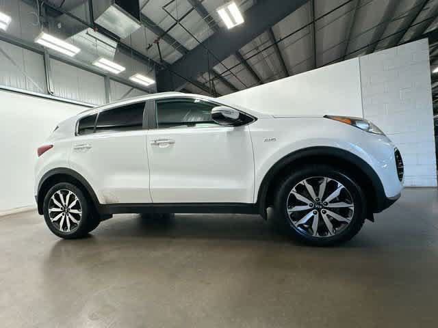 Used 2018 Kia Sportage EX AWD/4WD image 3