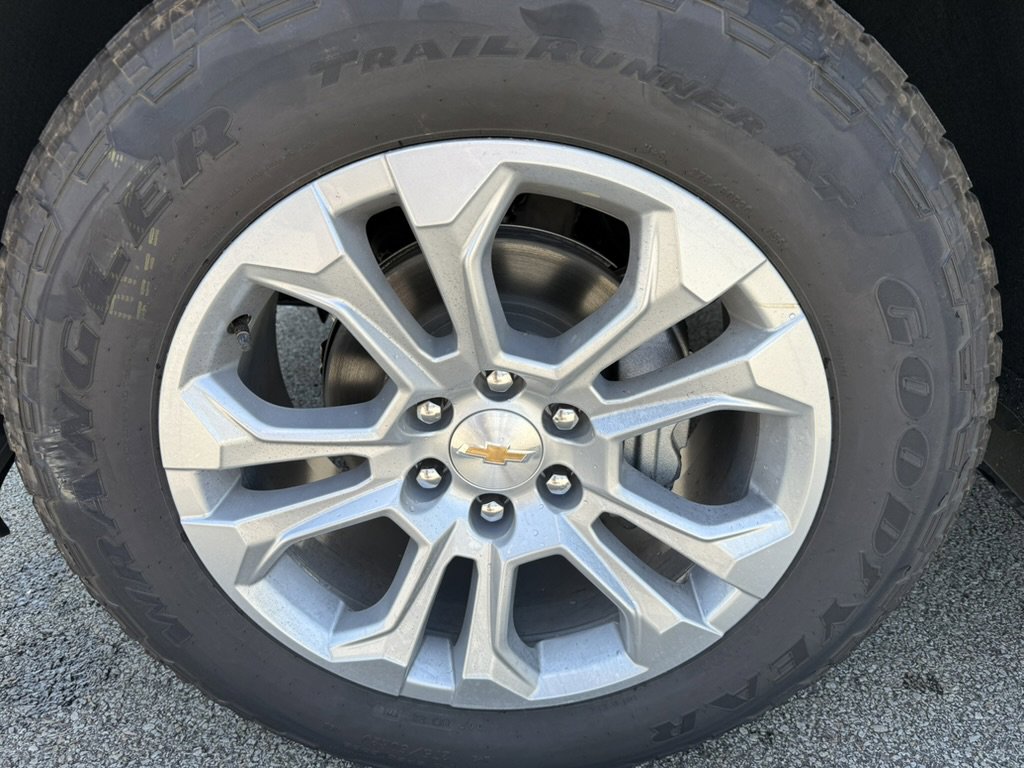 New 2026 Chevrolet Silverado 1500 LTZ w/ LTZ Premium Package image 9