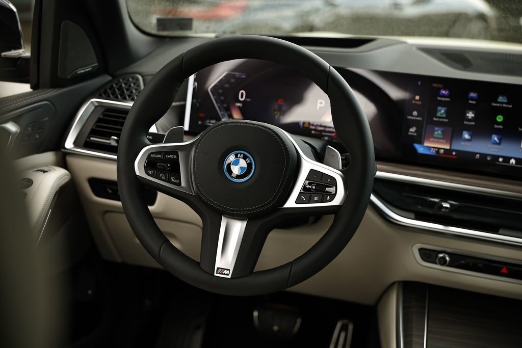 New 2026 BMW X5 xDrive50e w/ Executive Package image 30