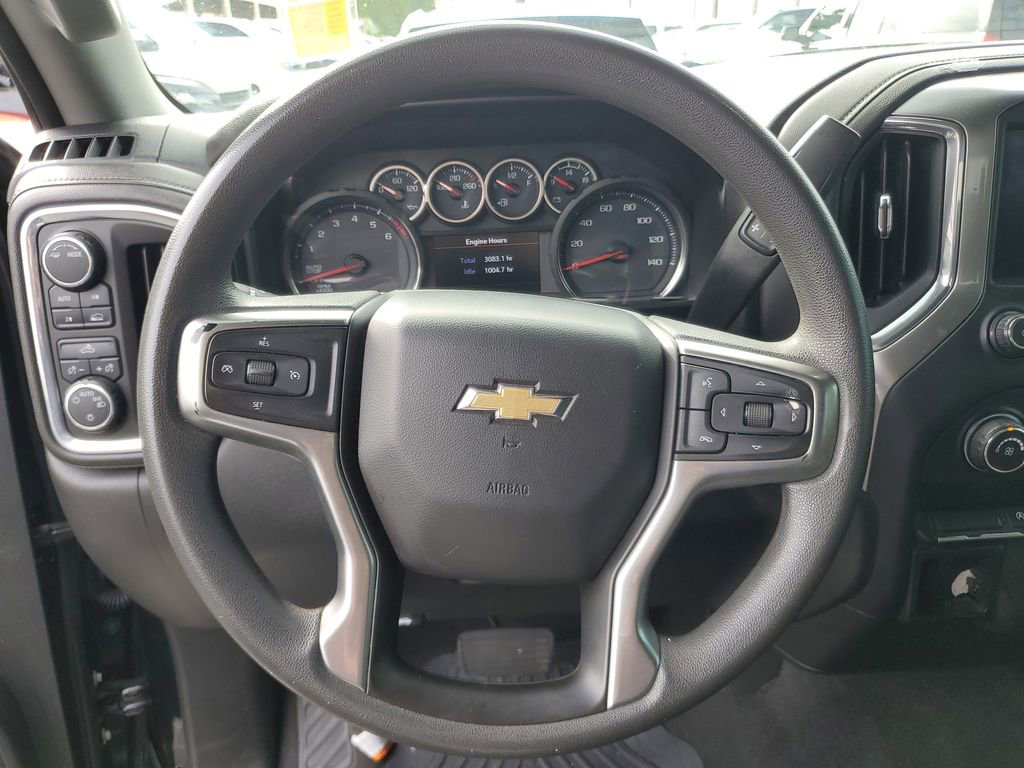 Used 2020 Chevrolet Silverado 1500 LT w/ Trailering Package image 17