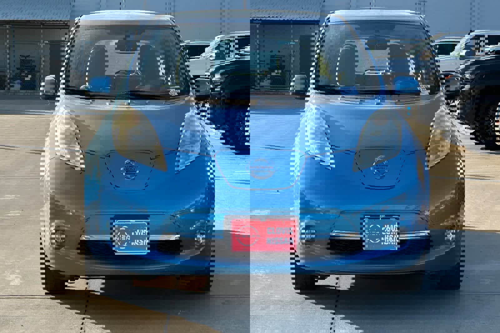 Used 2011 Nissan Leaf w/ Eco Design Pkg image 11