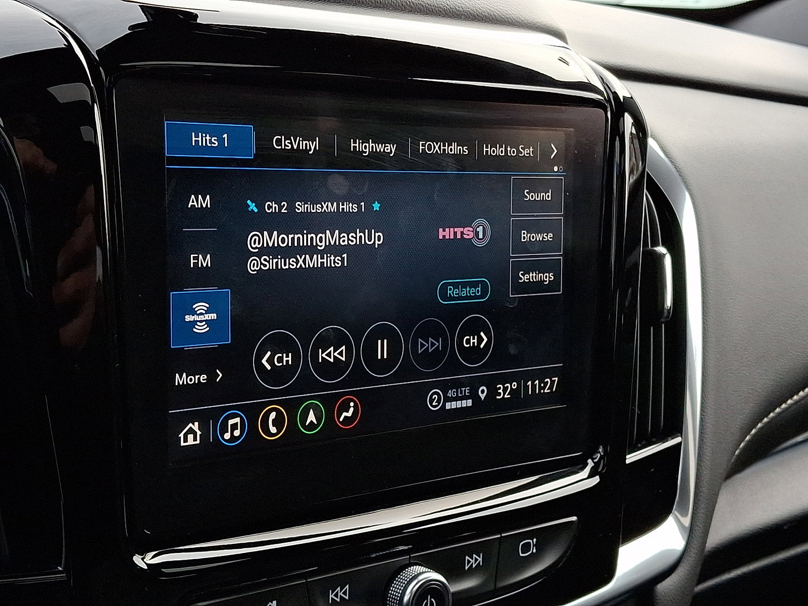 Certified 2023 Chevrolet Traverse LT w/ LT Premium Package image 21