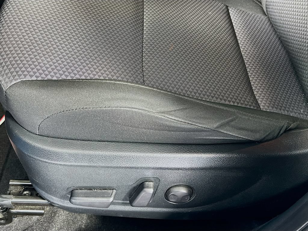 Certified 2023 Kia Soul S FWD image 12