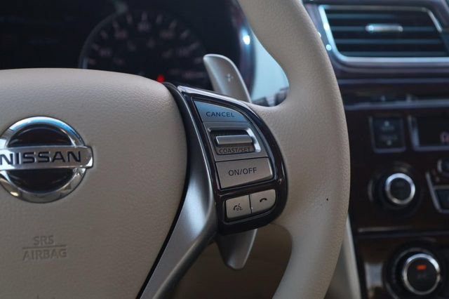 Used 2013 Nissan Altima 3.5 S FWD image 9