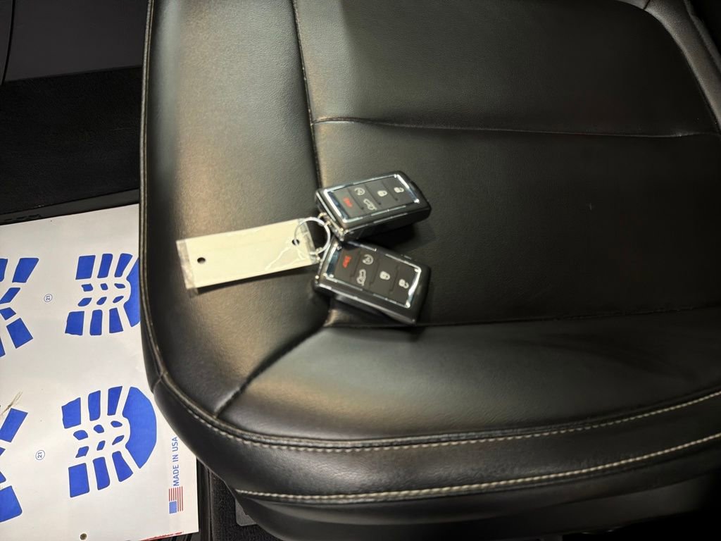 Used 2023 Jeep Grand Cherokee Limited w/ Trailer Tow Prep Group (B) image 30